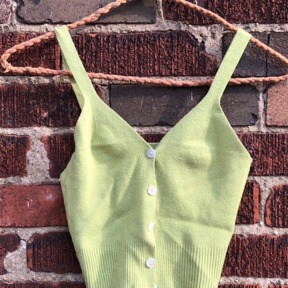 Green knit button down sleeveless top - Picture 3 of 3